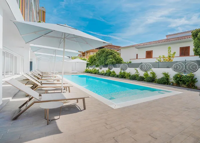 Hotel With Swimming Pool In *